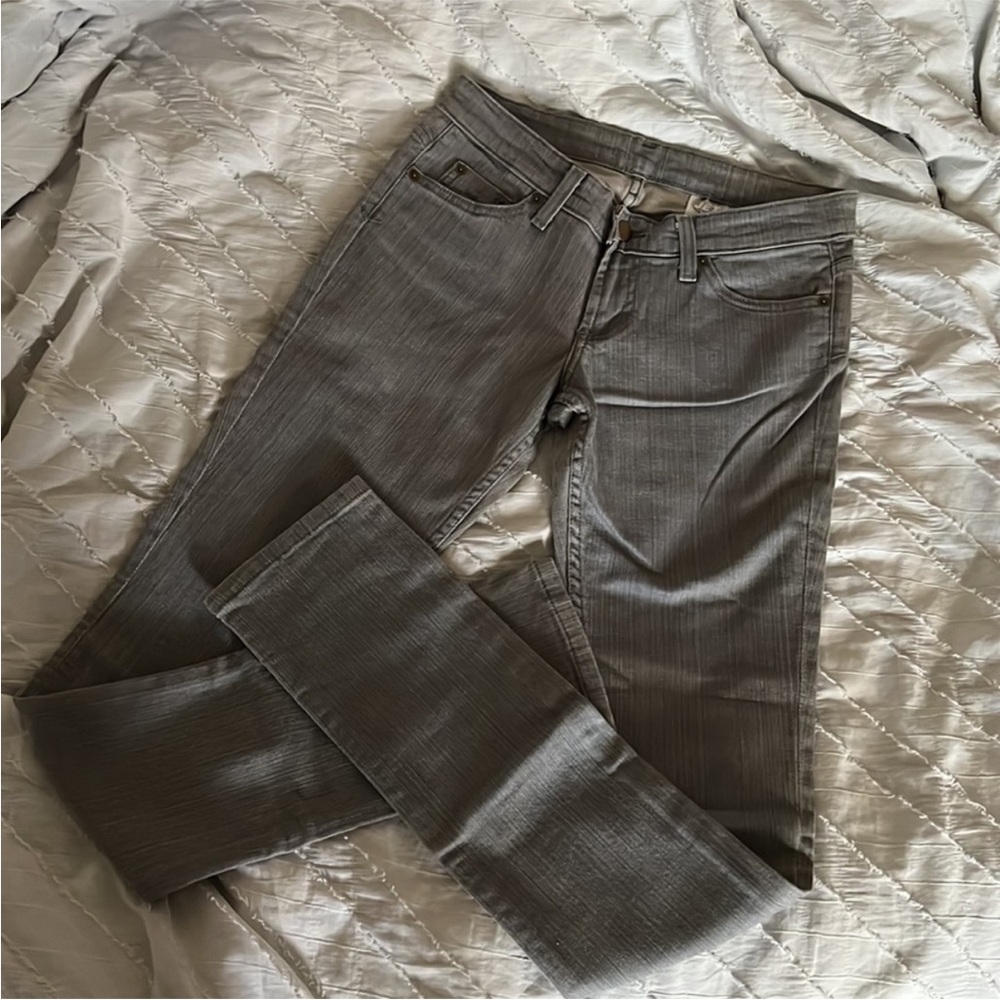 Women's Gray Skinny Jeans with Subtle Pinstripe Detail